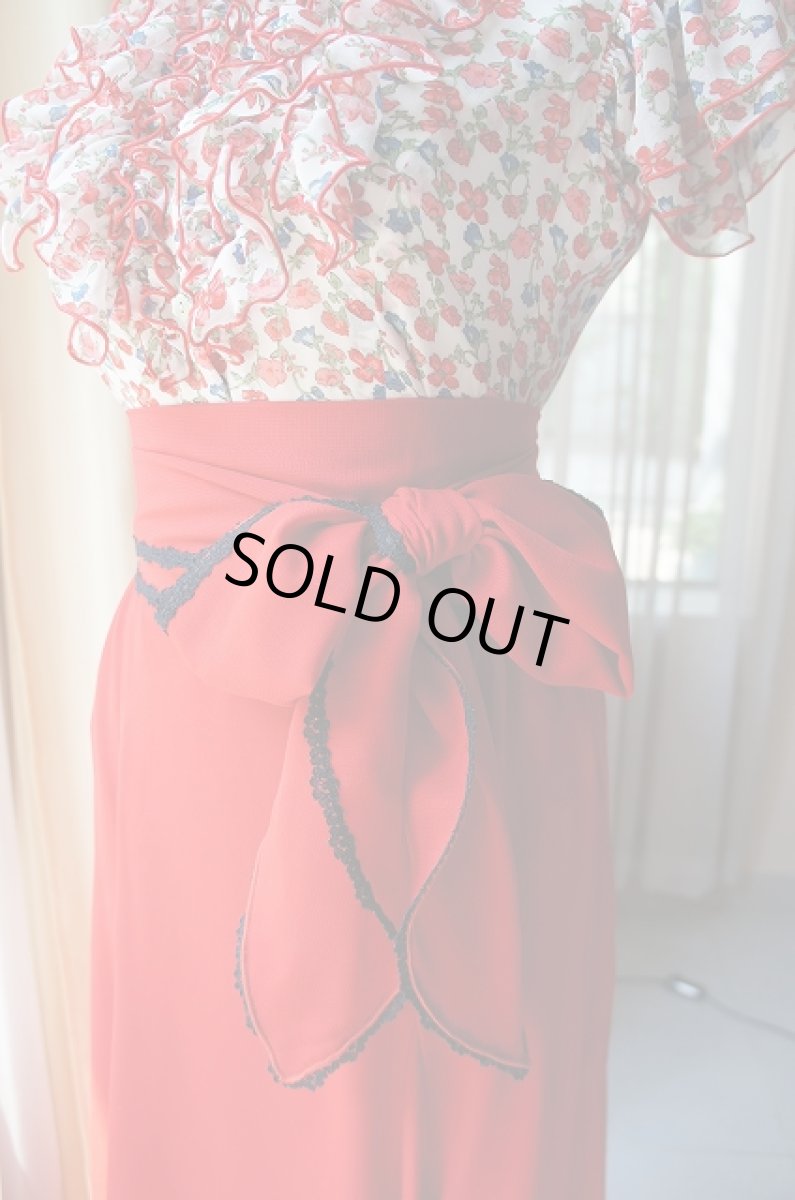 画像2: ジョーゼット生地、赤、レース飾り (2)