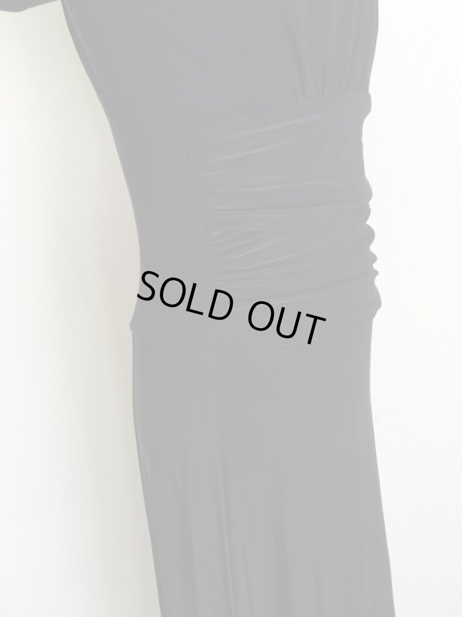 画像8: ニット素材のワンピース、ブラック、袖フリル2段 (8)