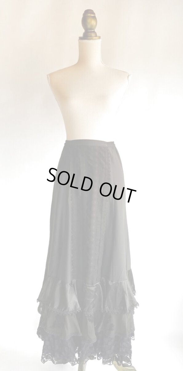 画像4: SALE《即納品》オールブラック装飾ファルダ、W66・丈94cm (4)