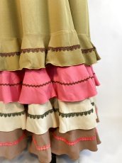 画像4: 《即納品》ファルダ、4段フリル、後ろ山型フリル、カーキ (4)