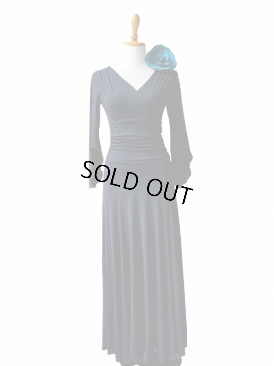 画像1: ニット素材のワンピース、ブラック (1)