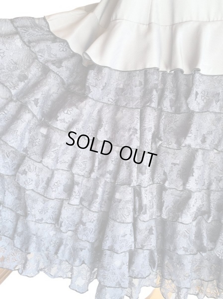 画像4: 《即納品》ファルダ、8段フリル、サテン生地グレー、レース生地フリル (4)