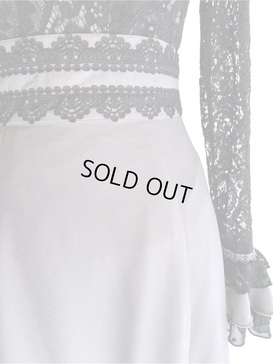 画像5: 《即納品》ファルダ、8段フリル、サテン生地グレー、レース生地フリル (5)