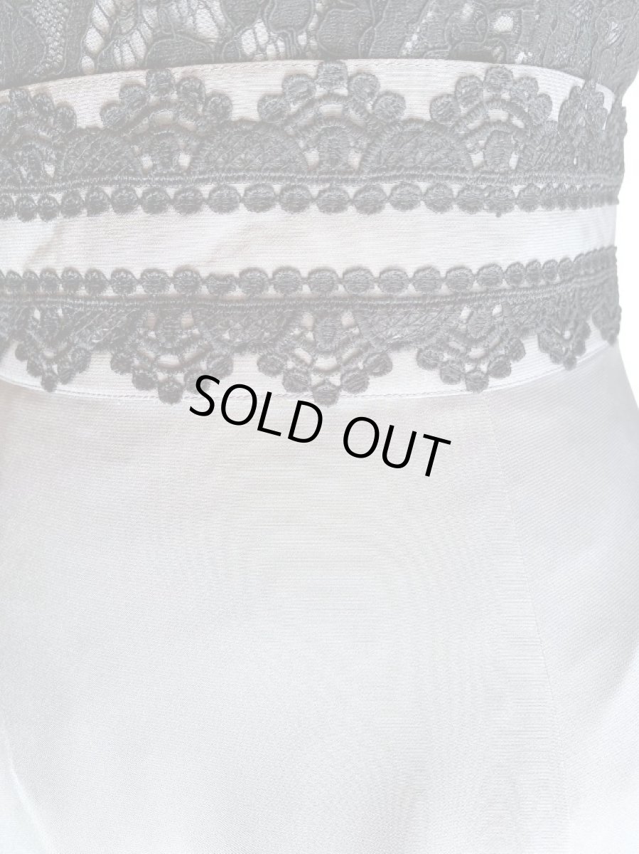 画像3: 《即納品》ファルダ、8段フリル、サテン生地グレー、レース生地フリル (3)