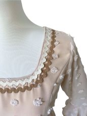 画像5: ブラウス、ビック立体水玉、ベージュ (5)