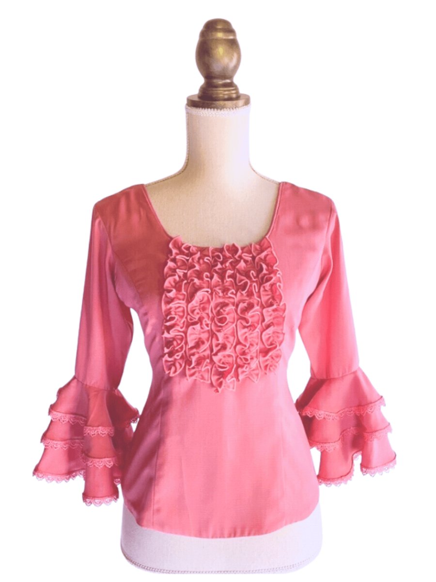 画像2: 人気🌸コーラルピンク🌸フリル3段、袖テープ飾り (2)