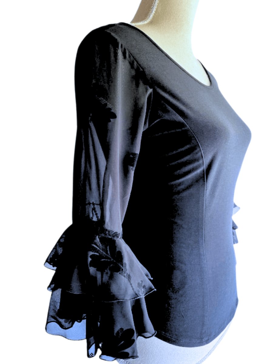 画像2: ニットのかぶりブラウス、袖はシースルー生地、ブラック (2)