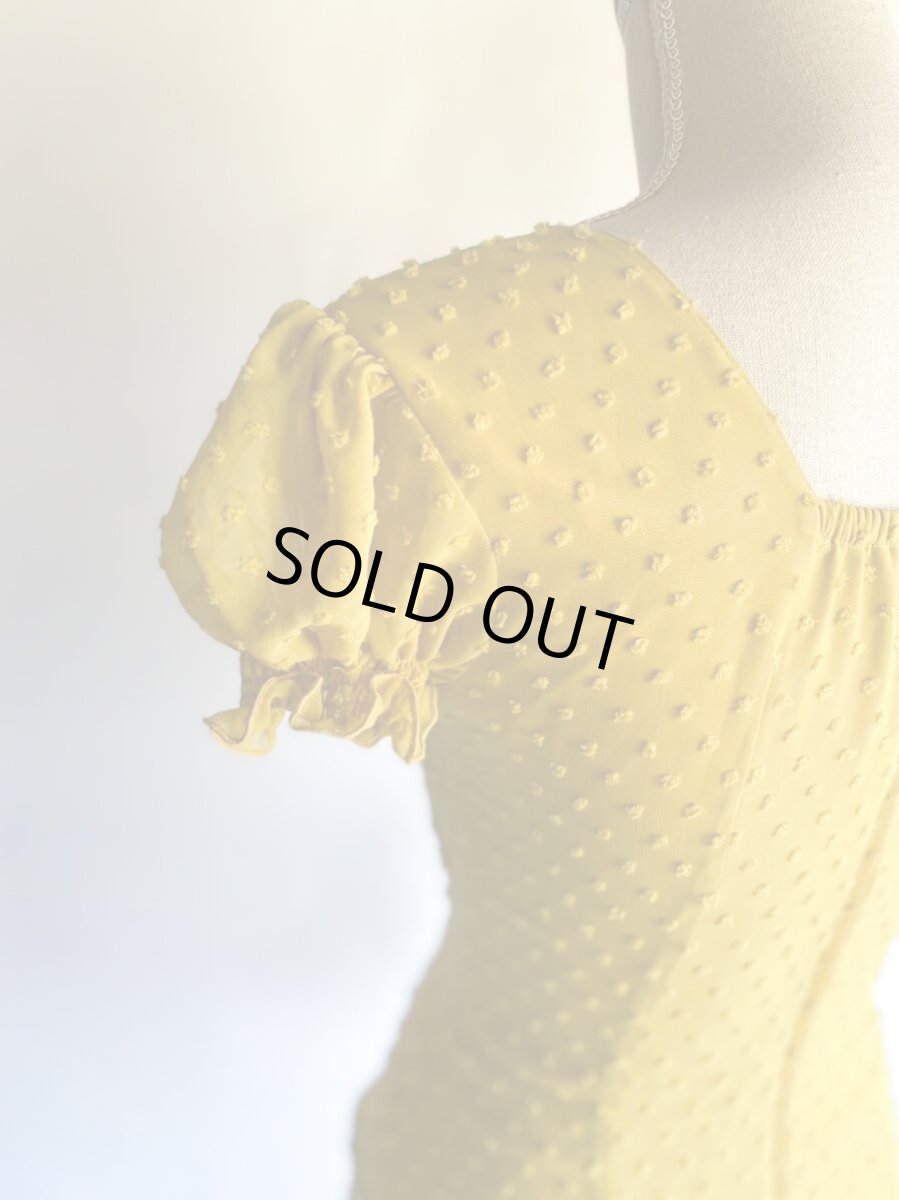 画像8: パフスリーブ、立体水玉、マスタード (8)