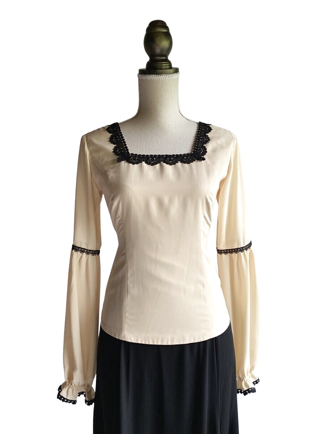 《即納品》ロングスリーブ、クリーム